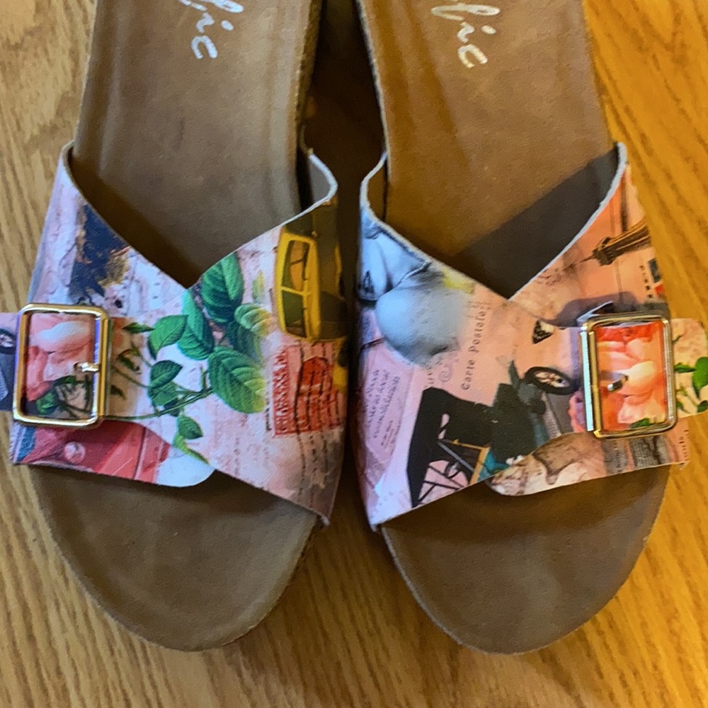 Shoes đź‘ - Picture 2 of 5